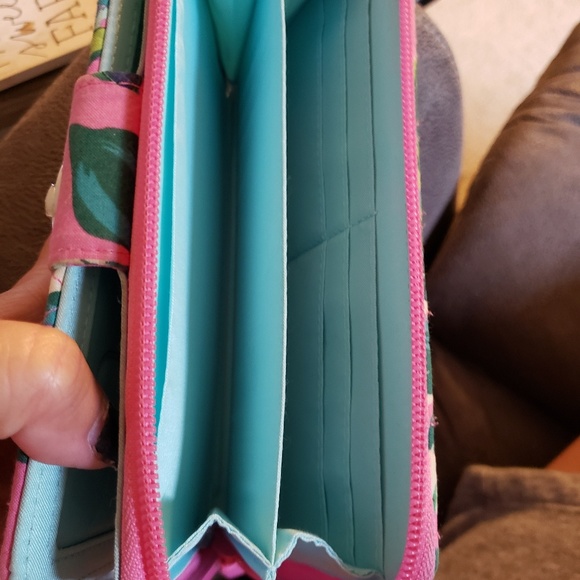 Vera Bradley wallet - Picture 2 of 3